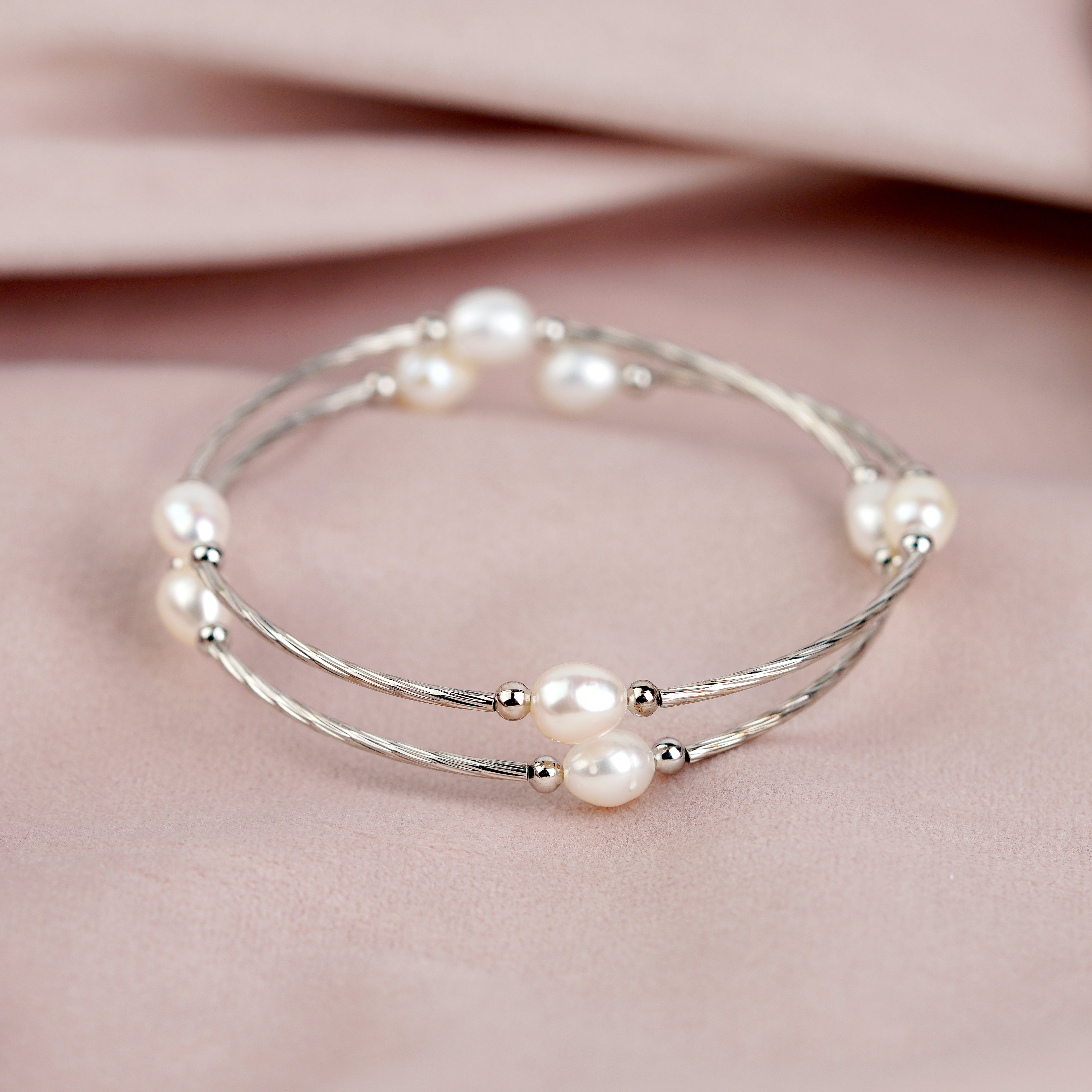 Freshwater White Pearl bracelet in Silver - Krishna Jewellers Pearls and Gems